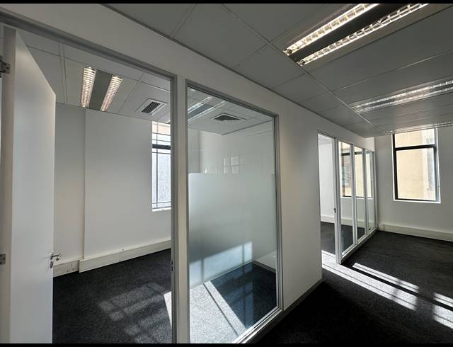 171M² OFFICE TO LET IN CAPE TOWN CITY CENTRE